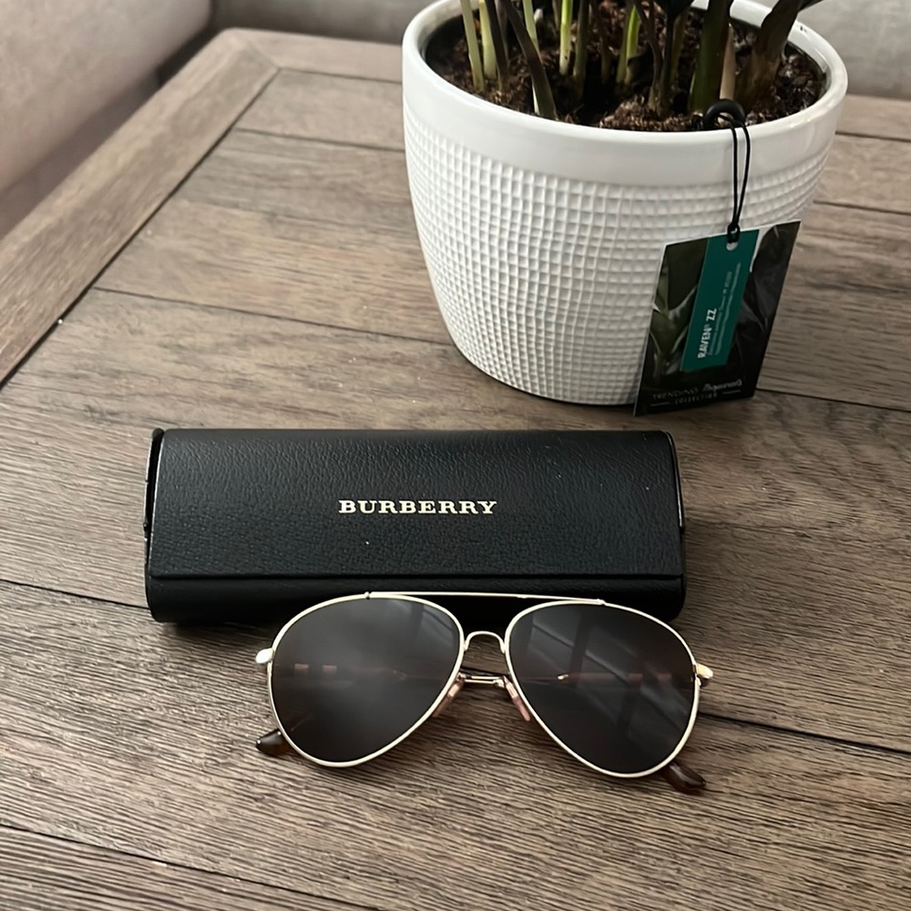 Burberry aviators for women